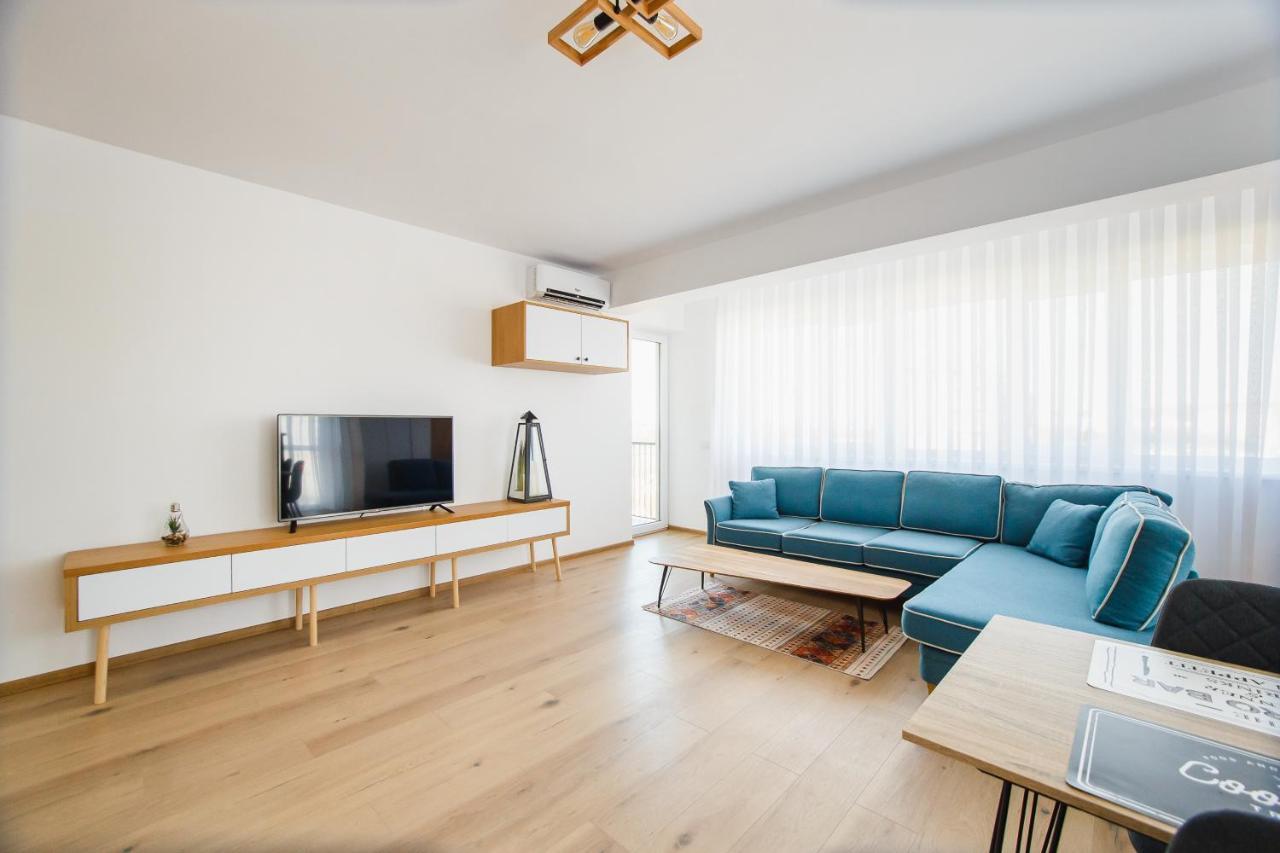 Panorama Views - Spacious Central Apartment Oradea Exterior foto